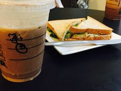 -星巴克臻选(广州沙面店)