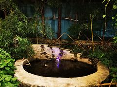 -百里峡七彩艺术小镇