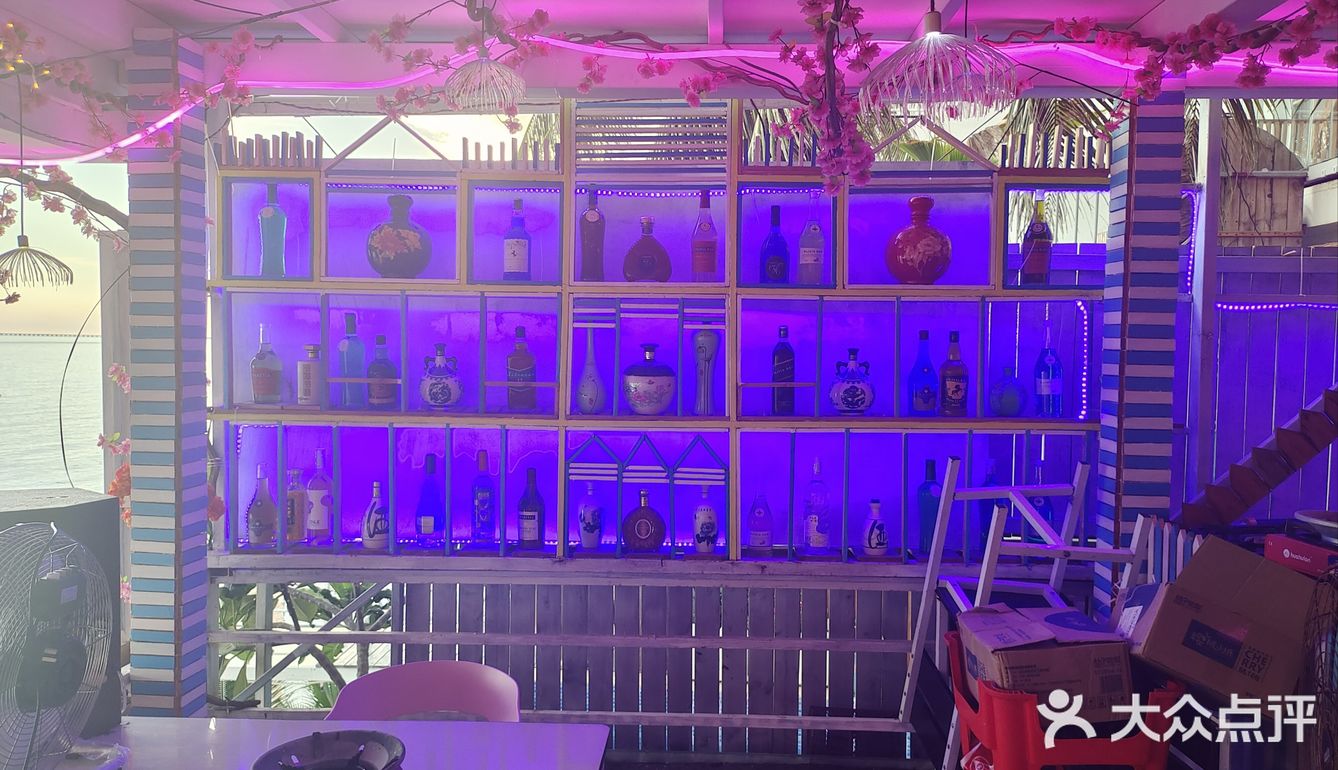 【三亚day1】适合海边蹦迪 喝点小酒吃海鲜