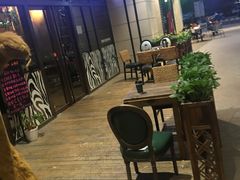 -雨舍咖啡(汉神购物广场咖啡街区店)