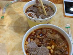 -覃肥叔桂林米粉(粮道街店)