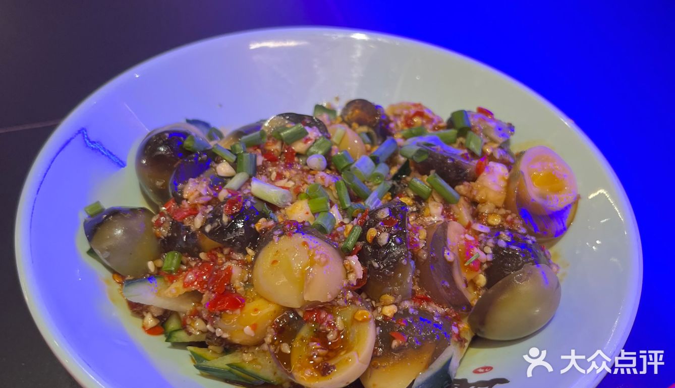 想在西南大学附近吃蟹肉煲[糖果]