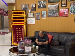 -雅悦齿科(顾村公园店)
