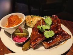 驰名烟熏嫩猪小排-Chili's Cafe&Bar奇利斯(滨江店)