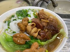 牛腩猪肠河粉-珍珍小食店(西华路店)