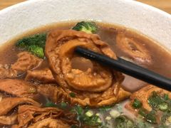 老卤肥肠面-囿面传统制面馆(中央路店)