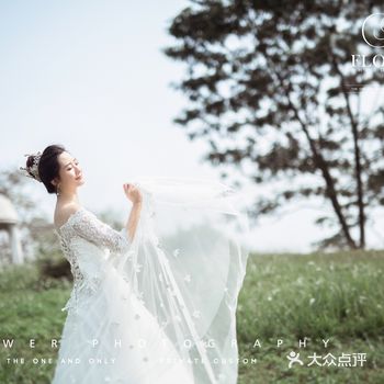 我的性格是比较直接的  来到花摄影我就说了我的要求