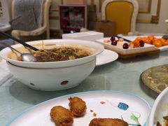 -皇宫大酒店