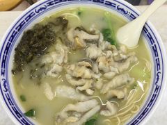-明呈黄鱼面馆(斜土路店)