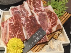 -山川小町·极番烧肉(新地假日广场店)