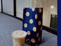 厚乳拿铁-瑞幸咖啡(八卦岭工业店)
