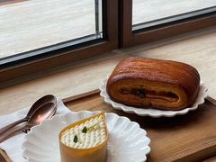 -VERIE BAKEHOUSE