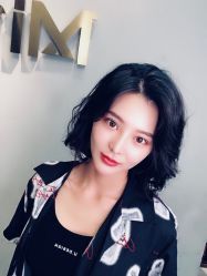 -Miracle集简美发沙龙