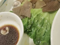 -侬佳蒸菜馆(听潮店)