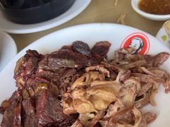 -闫家驴肉老店(华电一校店)