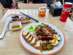 -瑞霖·隆江猪脚饭