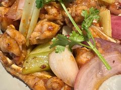 -大头虾越式风味餐厅(光明广场店)