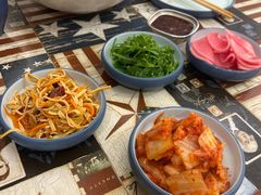 -明洞阿姨·韩式酱蟹烤肉·创意料理(三元桥店)