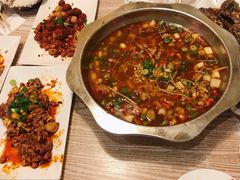 鲜锅兔-老号尤兔头(西川店)