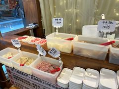 -天成·潮州牛肉脆肉鱼生蚝自助火锅