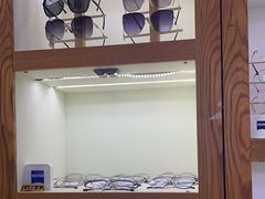 -沪睛眼镜蔡司官方授权店(金桥佳林路店)