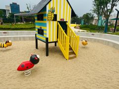 -季高兔窝窝亲子园(上海薰衣草公园店)