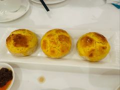 酥皮叉烧包-白天鹅宾馆-宏图府餐厅