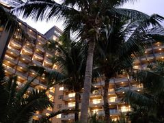 -三亚湾海居铂尔曼度假酒店