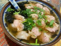 招牌野馄炖-老谢野馄饨(延安路店)