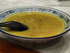 酸汤肥牛-香山家宴