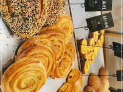 -Dough&Joe团憩(瑞虹天地月亮湾店)