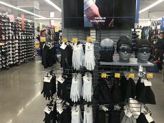 -迪卡侬(西三旗店)