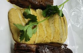 Lion Head Goose Braised Platter