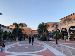 -佛罗伦萨小镇广佛名品奥特莱斯(疏港路店)