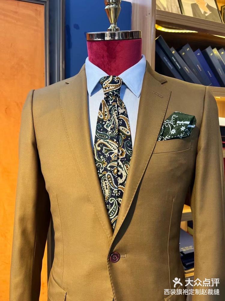 深咖色西装穿搭时尚控的必败单品