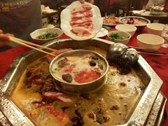 -山城年华老火锅(玉林店)