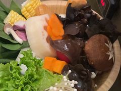 -湊湊火锅·茶憩(打浦桥日月光店)