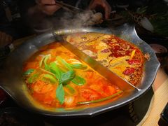 -湊湊火锅·茶憩(杭州湖滨银泰in77店)