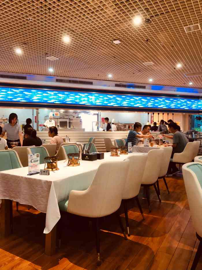 曼哈顿自助海鲜(百联滨江店)-"还是一家值得推荐的自助餐,吃完还可以
