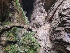 -龙水峡地缝景区
