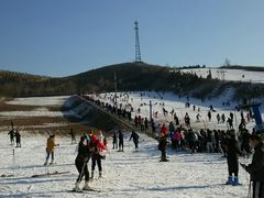 -秦皇古道滑雪场