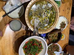 金汤菊花鲈鱼-老滇山寨•云南特色菜•地方菜•民族风情歌舞表演(金碧店)