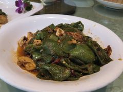 虎皮椒荷包蛋-刘胖子家常菜·蹄花焖藕(中南店)