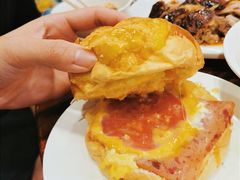 Big&nbsp;men菠萝包-澳门陈光记烧味饭店(南京德基广场店)