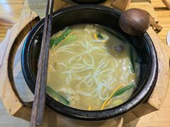 -勺子米线·云南传统小吃市集(四方街店)