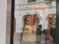 -TommyHilfiger(惠隆贵安奥特莱斯店)