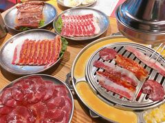 -青瓦炭韩潮烤肉(花园道店)