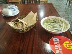 -金卯白肉罩火烧