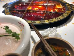 -小洞天本味火锅(九街直营店)