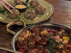 -SISTERS BAR RESTAURANT川意酒馆(嘉善老市H楼店)